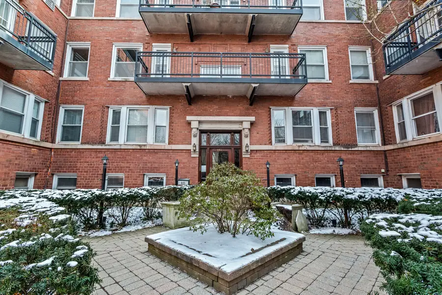 845 W Belle Plaine Avenue #2E, Chicago, IL 60613 - #2