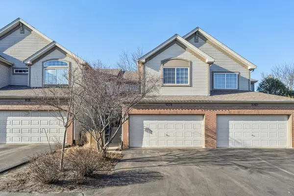 1078 Parkhill Circle #1078, Aurora, IL 60502