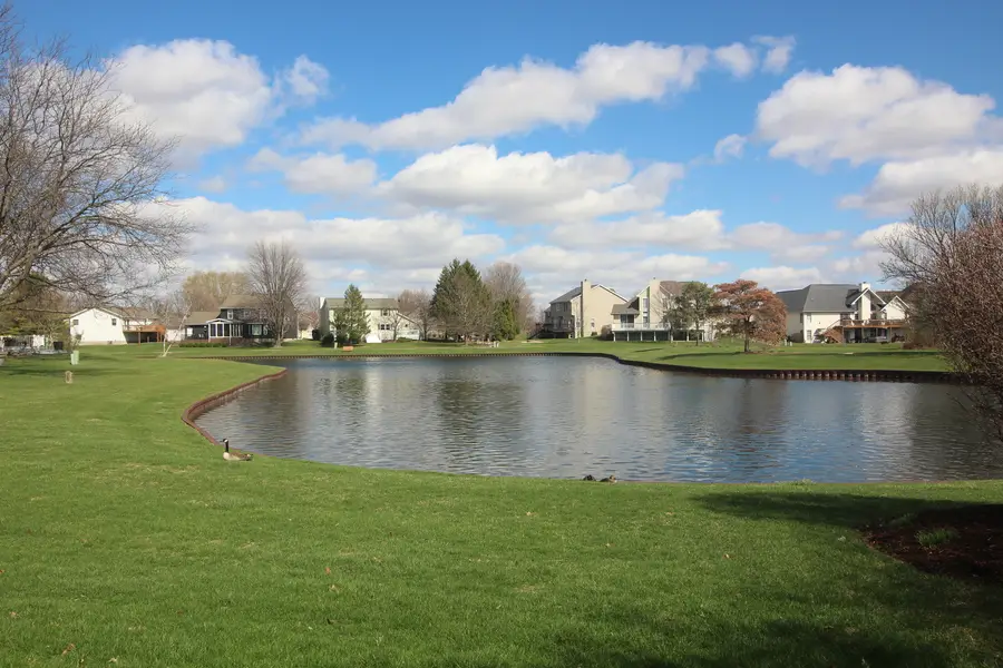 610 Old Farm Road, Bloomington, IL 61704 - #2