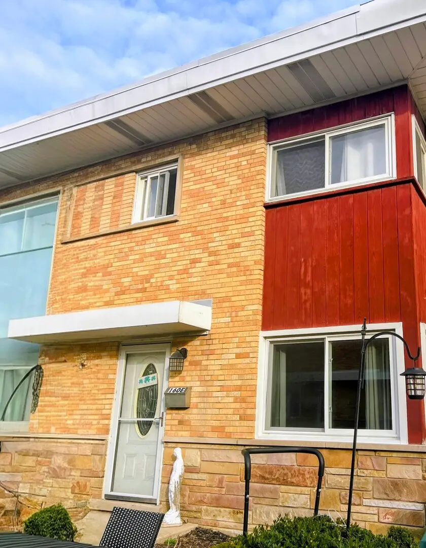 160 E Northwest Highway, Des Plaines, IL 60016 - #2