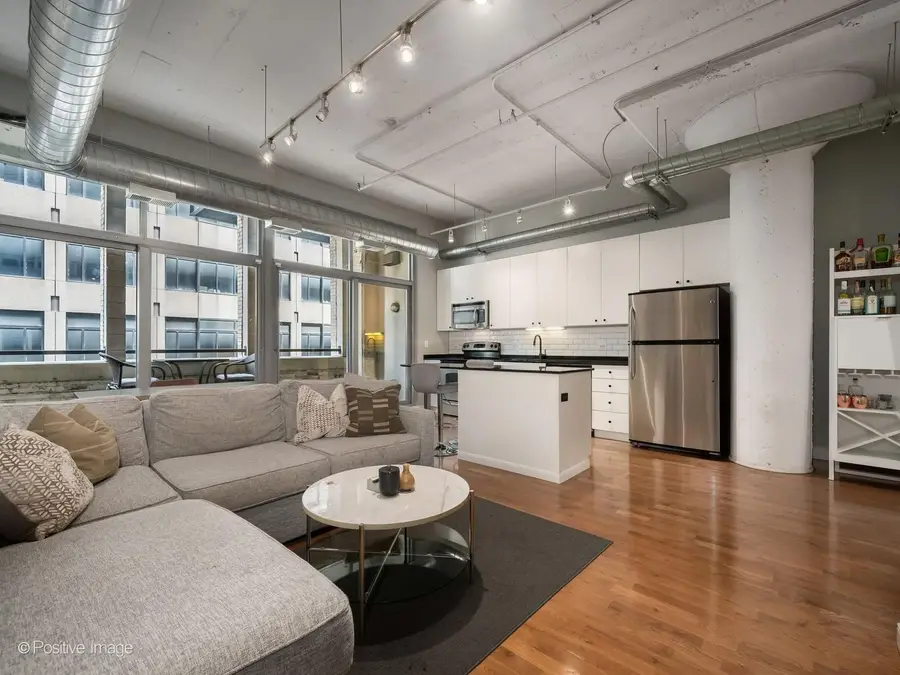 565 W Quincy Street #704, Chicago, IL 60661 - #3