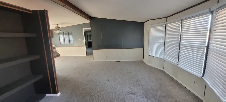 15400 N Heron Lane, Bluford, IL 62814 - #3