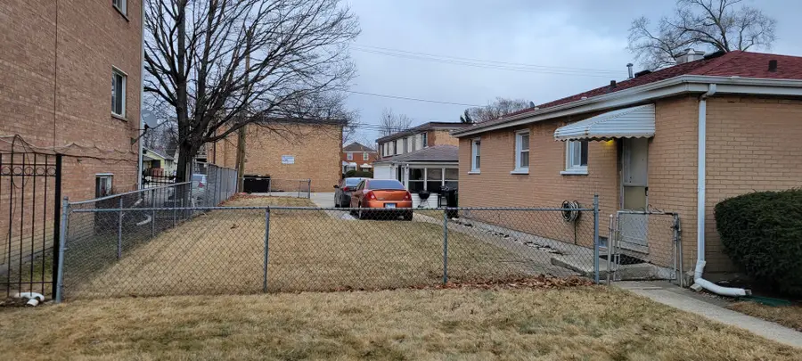 1913 S 14th Avenue, Broadview, IL 60155 - #3