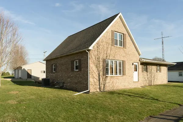 201 S Brush Avenue, Ladd, IL 61329