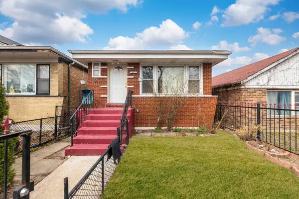 Address Withheld By Seller, Chicago, IL 60624