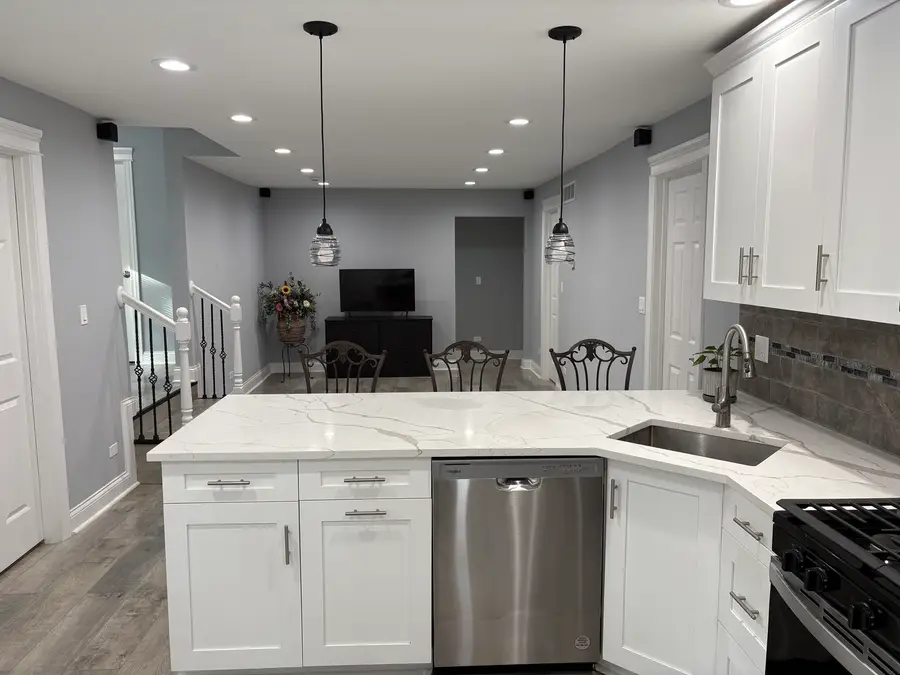 5517 Essex Road, Lisle, IL 60532 - #2