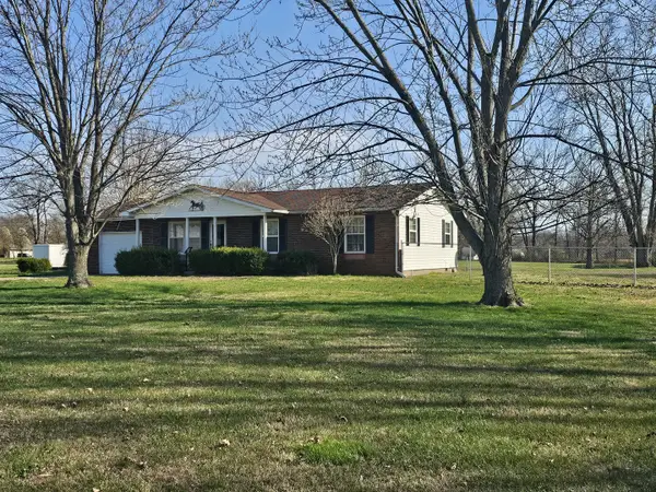 14927 E Clearview Road, Mt Vernon, IL 62864