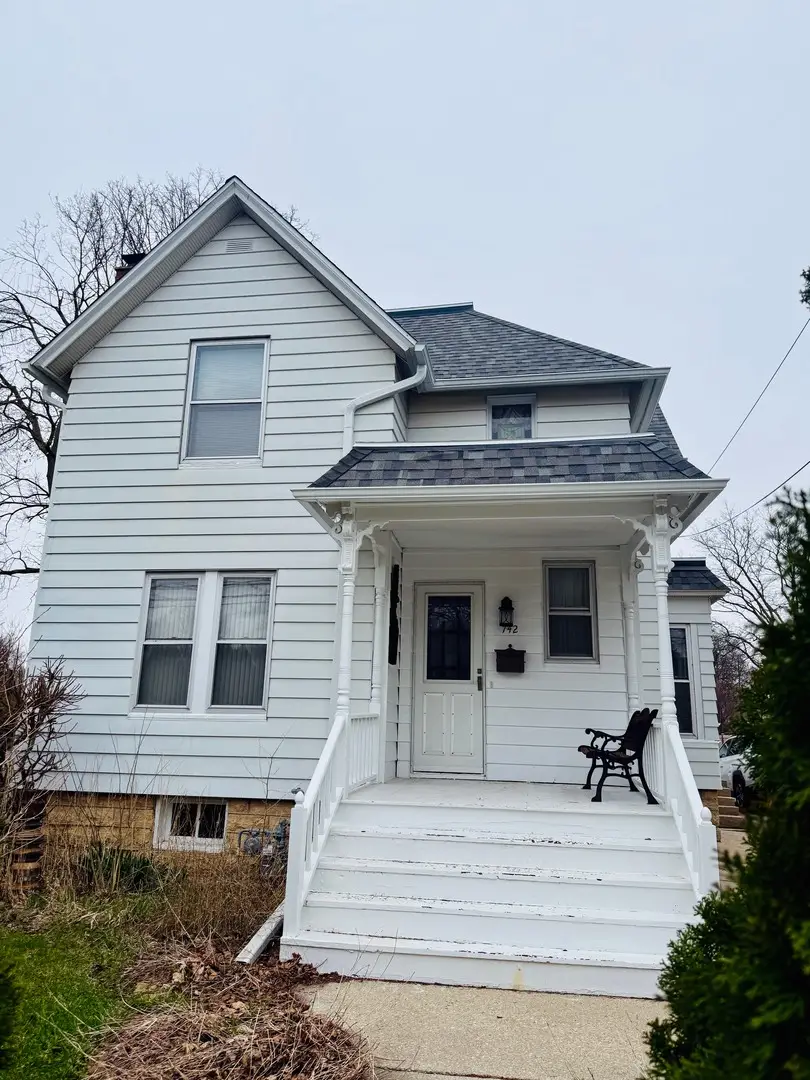 742 S 4th Street, Dekalb, IL 60115 - #2