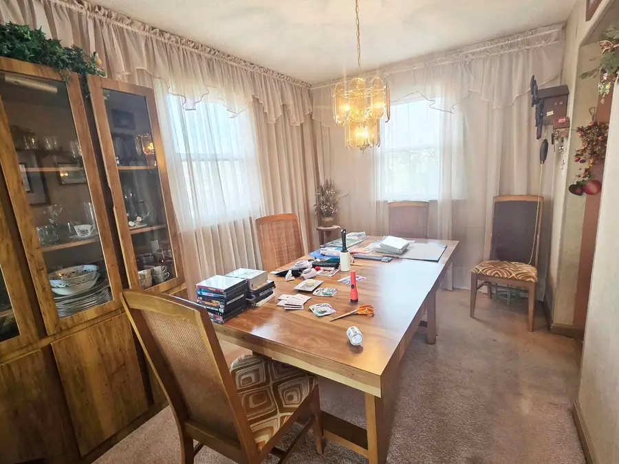 8811 W 92nd Street, Hickory Hills, IL 60457 - #3