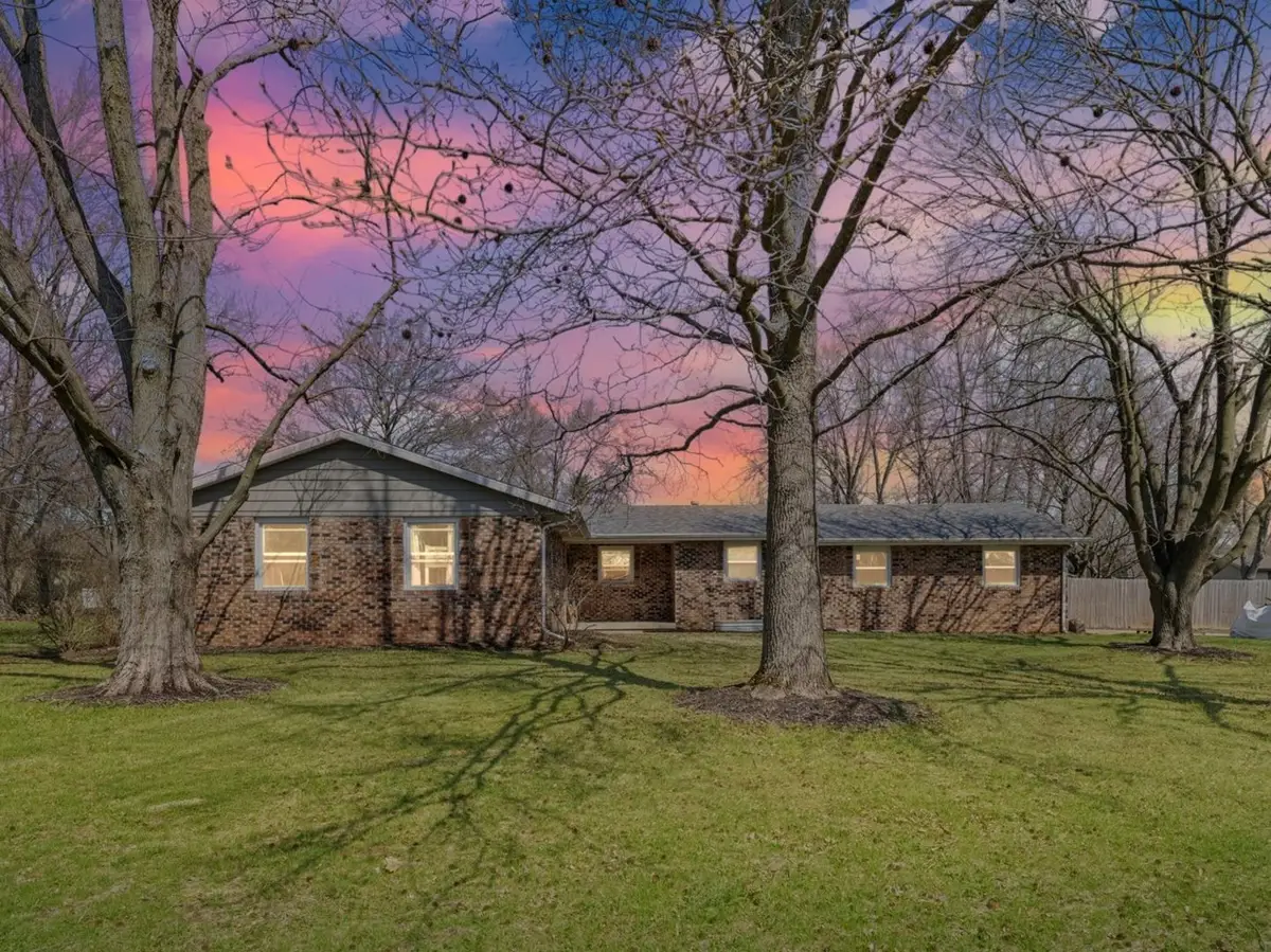 207 Timberview Drive, Mahomet, IL 61853 - #1