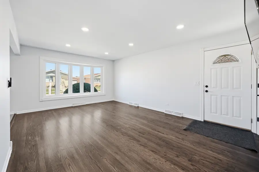 3820 Emerson Drive, Schiller Park, IL 60176 - #2