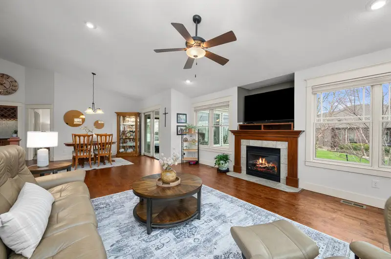 1717 E 61st Street, Davenport, IA 52807 - #3