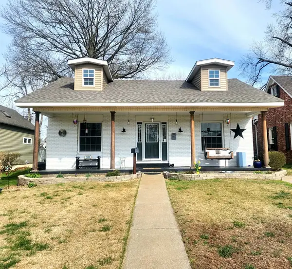 908 N 13th Street, Herrin, IL 62948