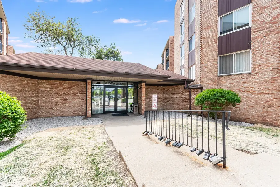 502 W Huntington Commons Road #443, Mount Prospect, IL 60056 - #2