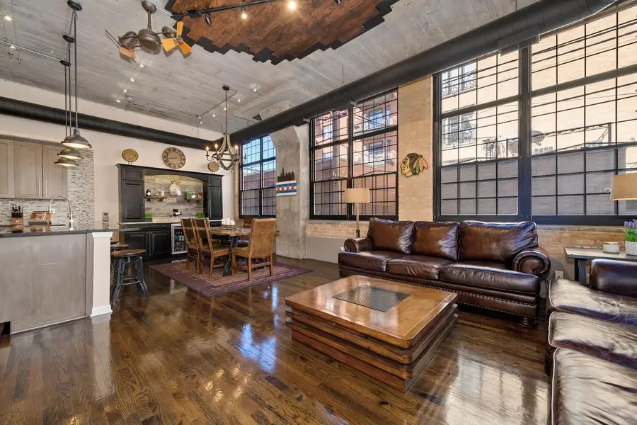 17 N Loomis Street #1F, Chicago, IL 60607 - #3