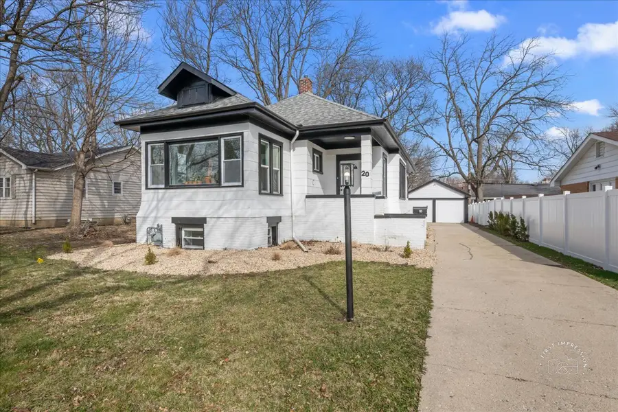 20 S Central Avenue, Aurora, IL 60506 - #2