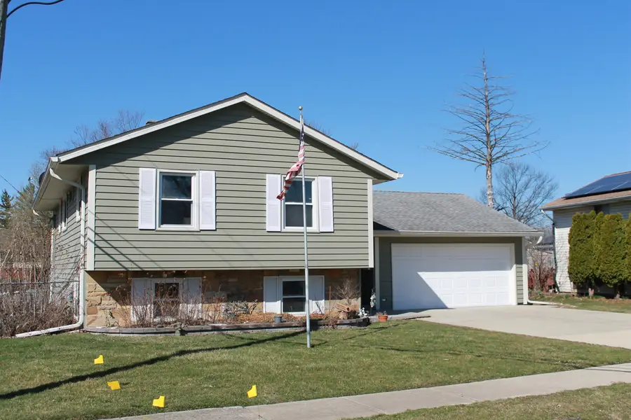 1470 Elizabeth Street, Glendale Heights, IL 60139 - #2