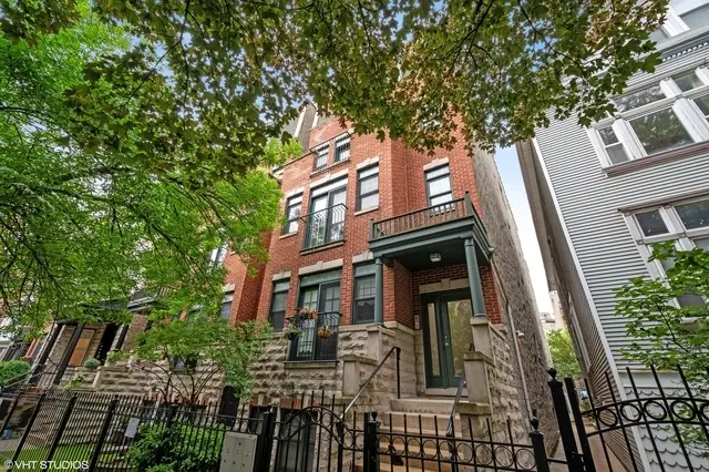853 W Roscoe Street #1, Chicago, IL 60657 - #1