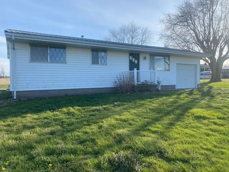 8562 E Park Street Road, Du Quoin No 6, IL 62832 - #3