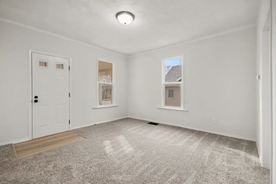 29 N Green Street, Carpentersville, IL 60110 - #2