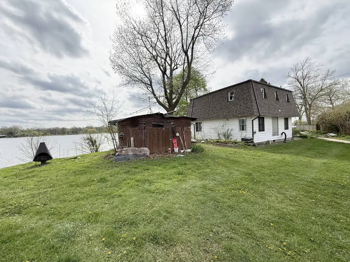 33498 N Lake Shore Drive, Grayslake, IL 60030 - #1