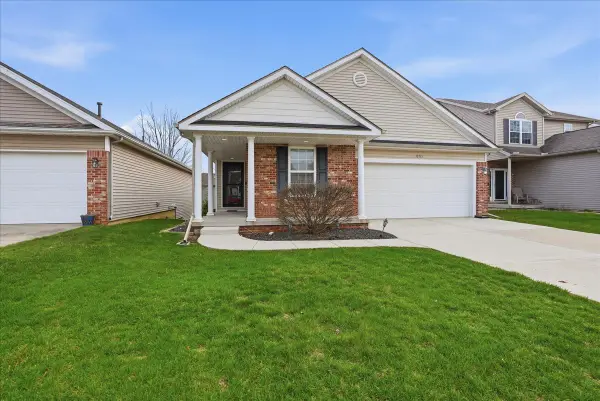 910 Gerike Way, Bloomington, IL 61704