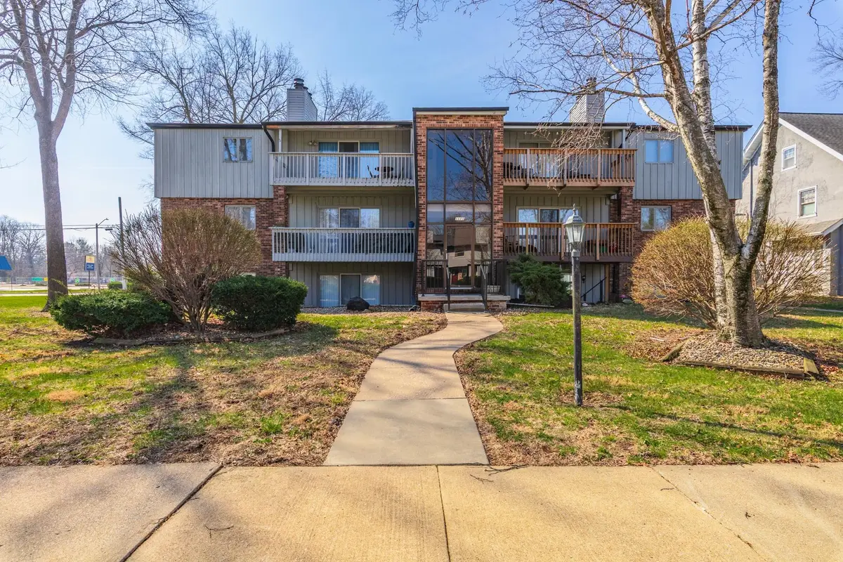 1111 E Jefferson Street #1, Bloomington, IL 61701 - #1