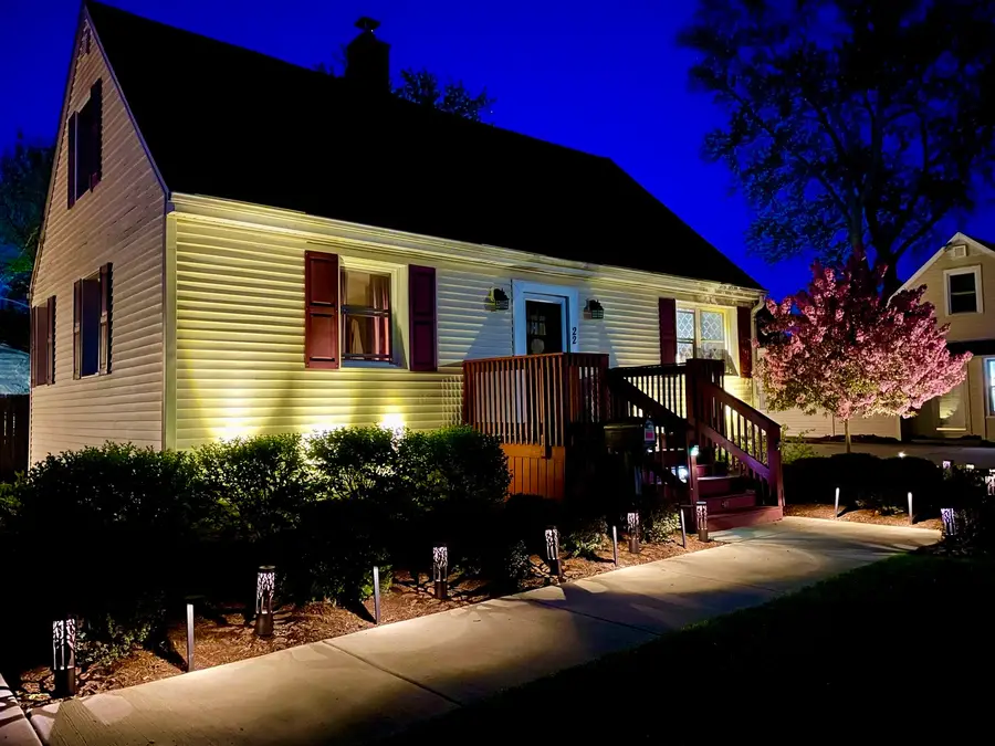 22 S Westlawn Avenue, Aurora, IL 60506 - #2