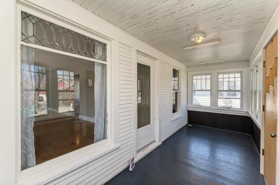 904 Caton Avenue, Joliet, IL 60435 - #3