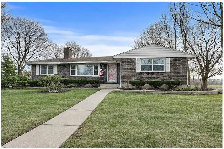 1000 Jackson Avenue, Saint Charles, IL 60174 - #1