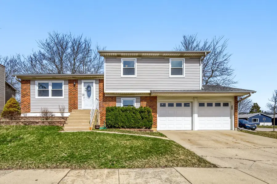 4441 Harbor Circle, Hoffman Estates, IL 60192 - #2
