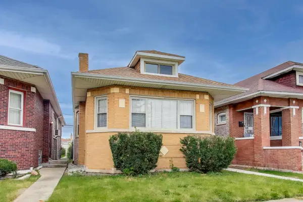 10229 S Calumet Avenue, Chicago, IL 60628