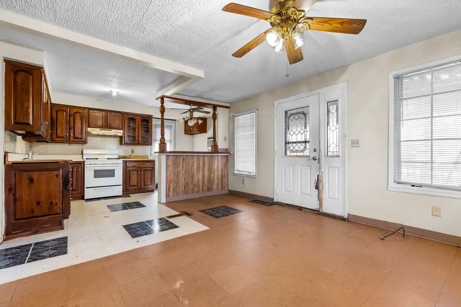 2824 22nd Street, Rockford, IL 61109 - #3