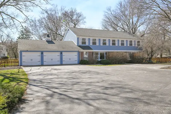 5N300 Powis Road, Wayne, IL 60184