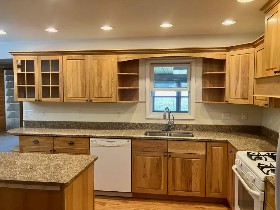 302 W Meadow Street, Polo, IL 61064 - #3