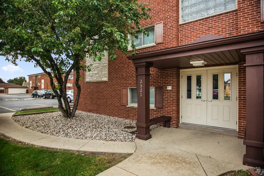 2521 N Thatcher Avenue #3A, River Grove, IL 60171 - #2