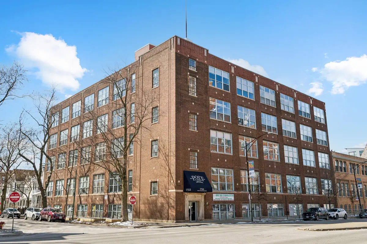 1733 W Irving Park Road #213, Chicago, IL 60613 - #1