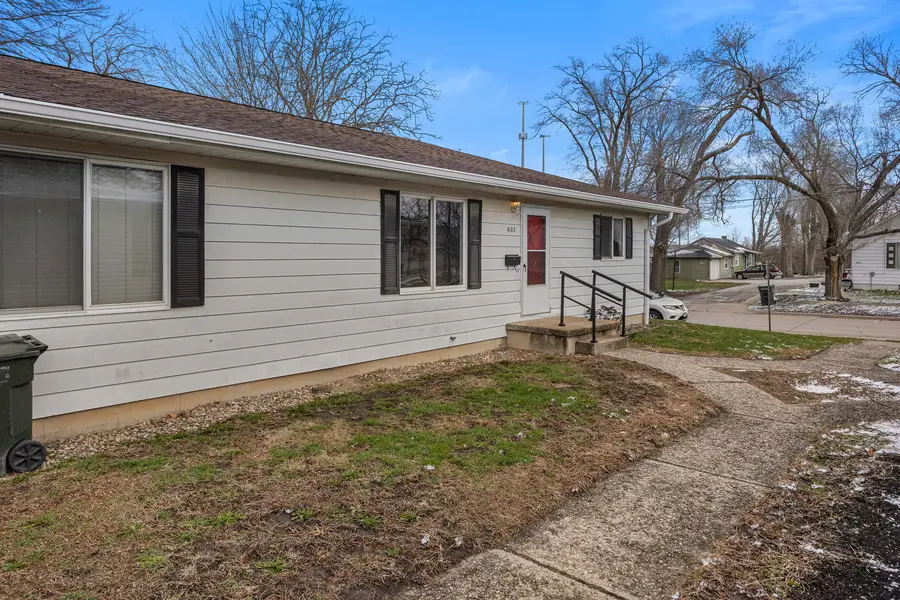 607 S Glover Avenue, Urbana, IL 61802 - #2