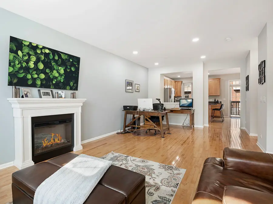 27W711 N Meadowview Drive, Winfield, IL 60190 - #3