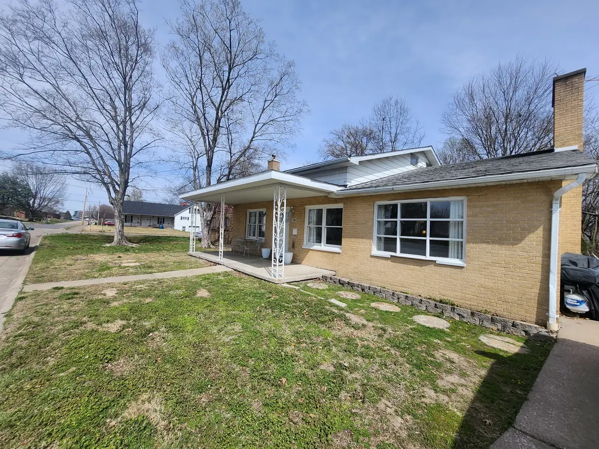 710 N Maple Street, Sparta, IL 62286 - #1