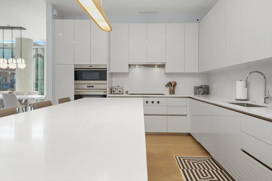 360 W Erie Street #5A, Chicago, IL 60654 - #3