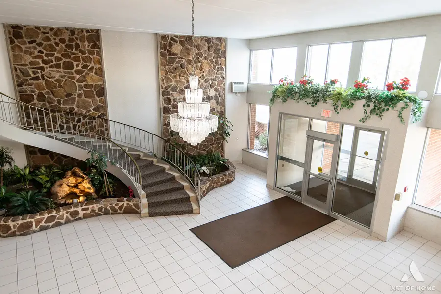 18 E Old Willow Road #205N, Prospect Heights, IL 60070 - #2