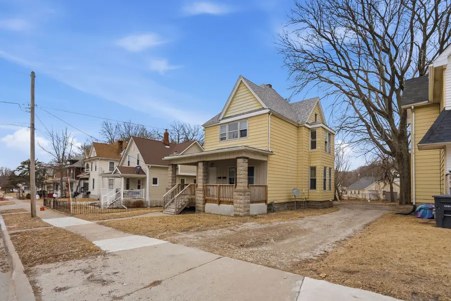 903 44th Street, Rock Island, IL 61201 - #2