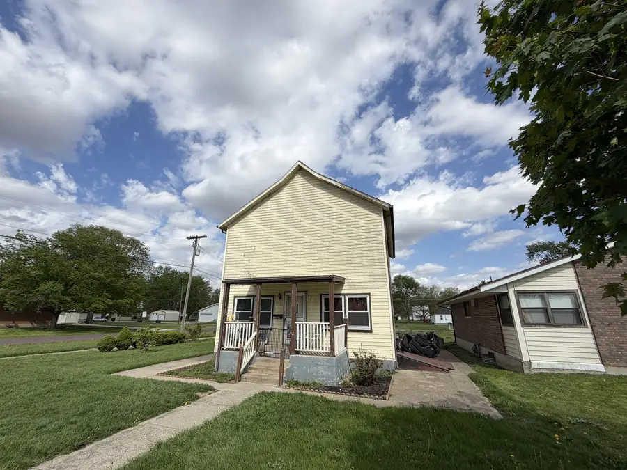 523 W 9th Street, Gibson City, IL 60936 - #3