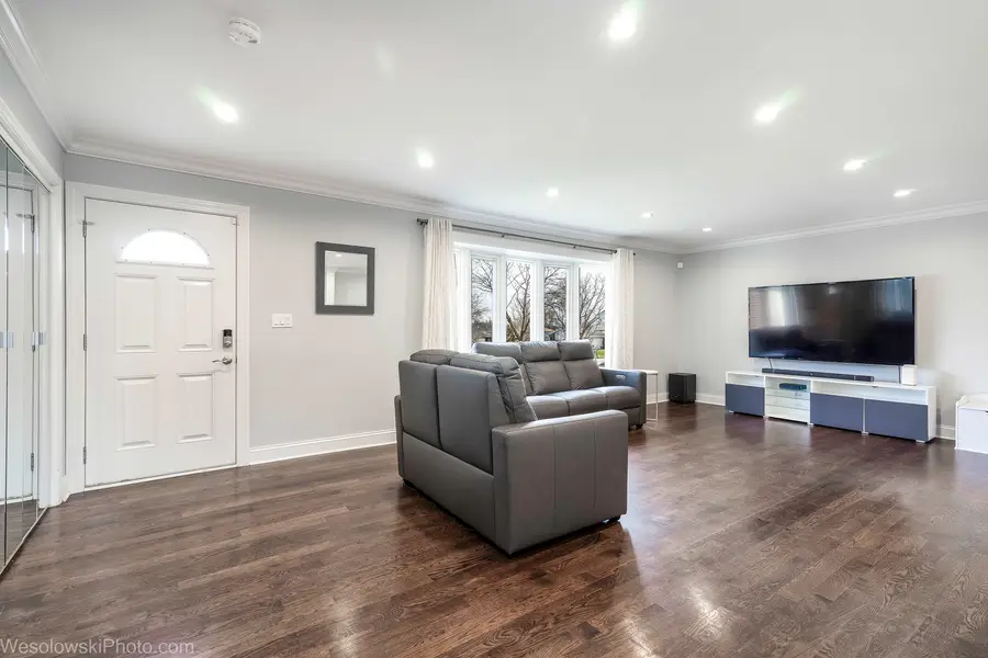 403 Whipple Lane, Westmont, IL 60559 - #3