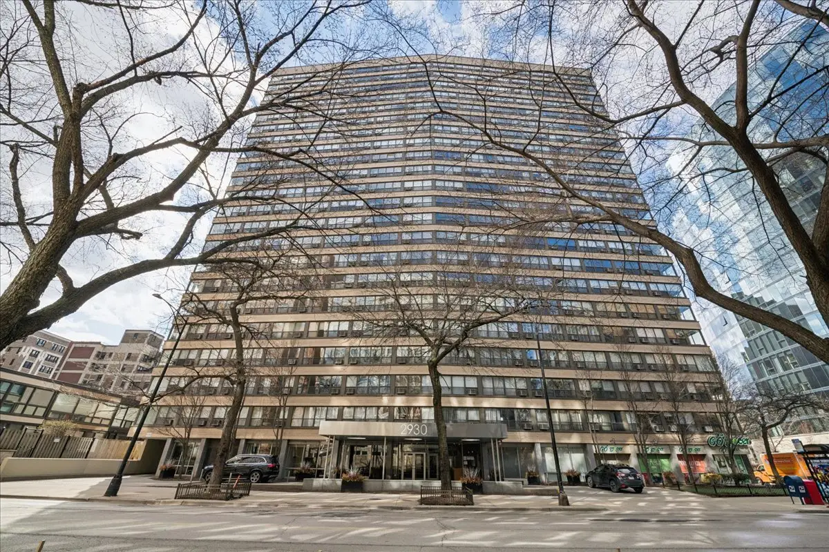 2930 N Sheridan Road #1009, Chicago, IL 60657 - #1