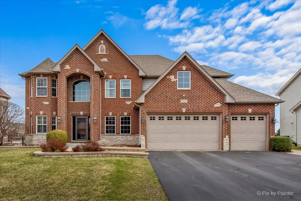 647 Bennett Drive, North Aurora, IL 60542 - #1