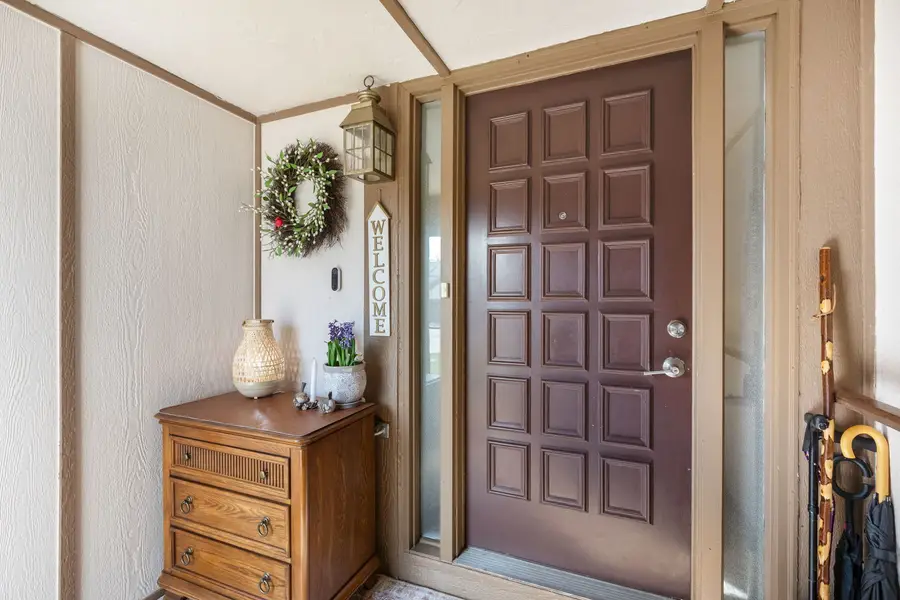 933 Wheaton Oaks Drive, Wheaton, IL 60187 - #2