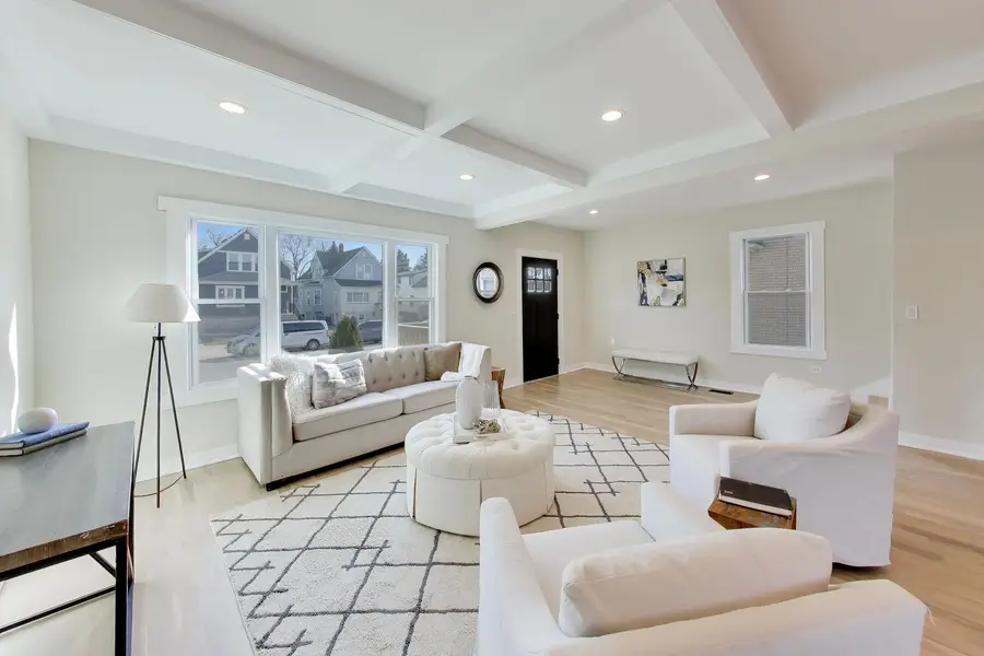 6730 W Dakin Street, Chicago, IL 60634 - #2