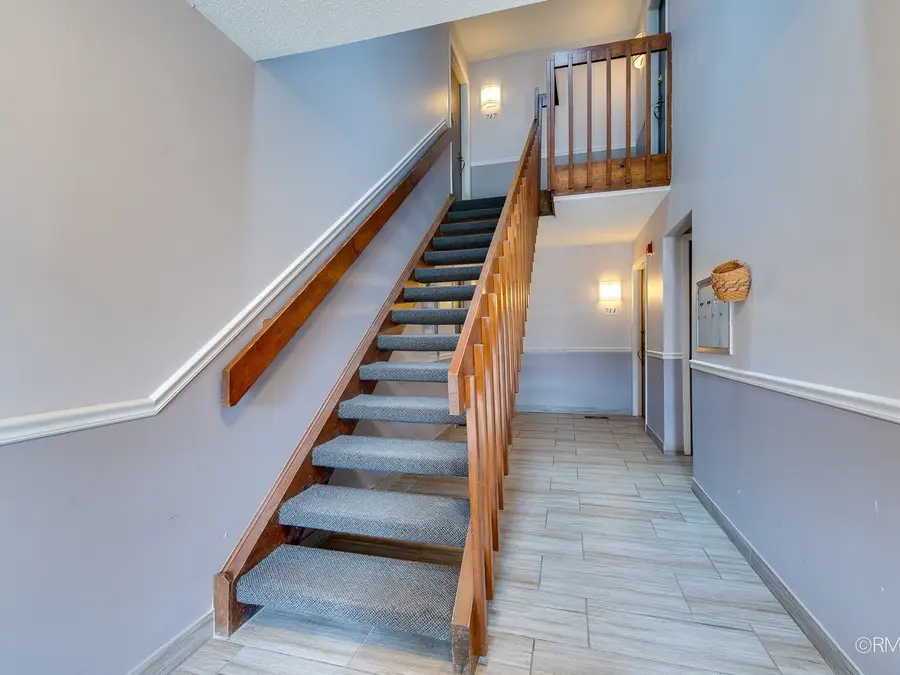 715 Elizabeth Drive #24, Wood Dale, IL 60191 - #2